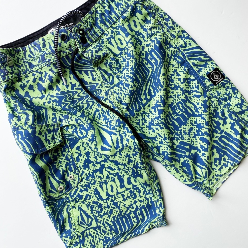 Volcom Boys Trunks, size 25